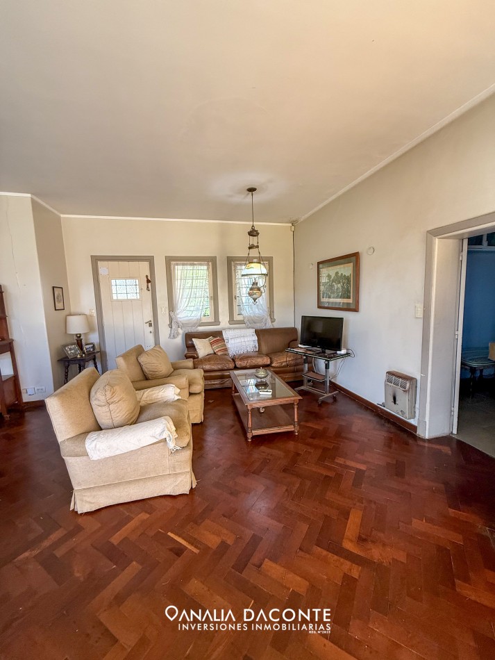 RESERVADA!!Gran chalet 8 amb en block en Constitucion