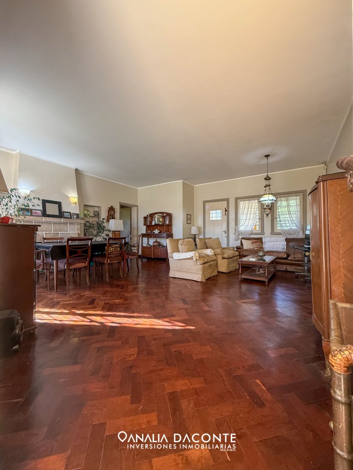 RESERVADA!!Gran chalet 8 amb en block en Constitucion