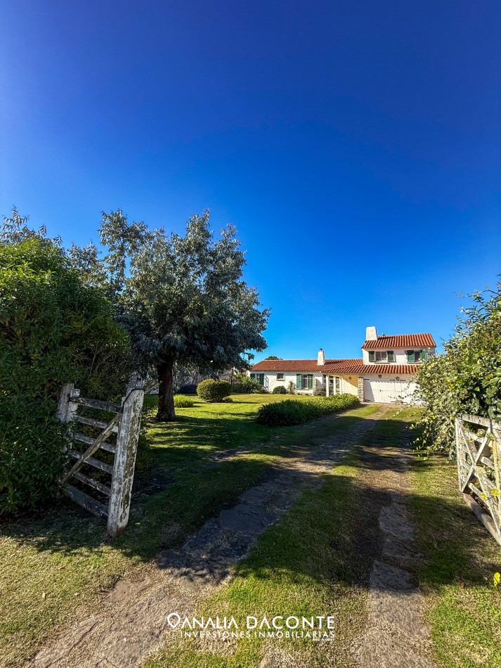 RESERVADA!!Gran chalet 8 amb en block en Constitucion