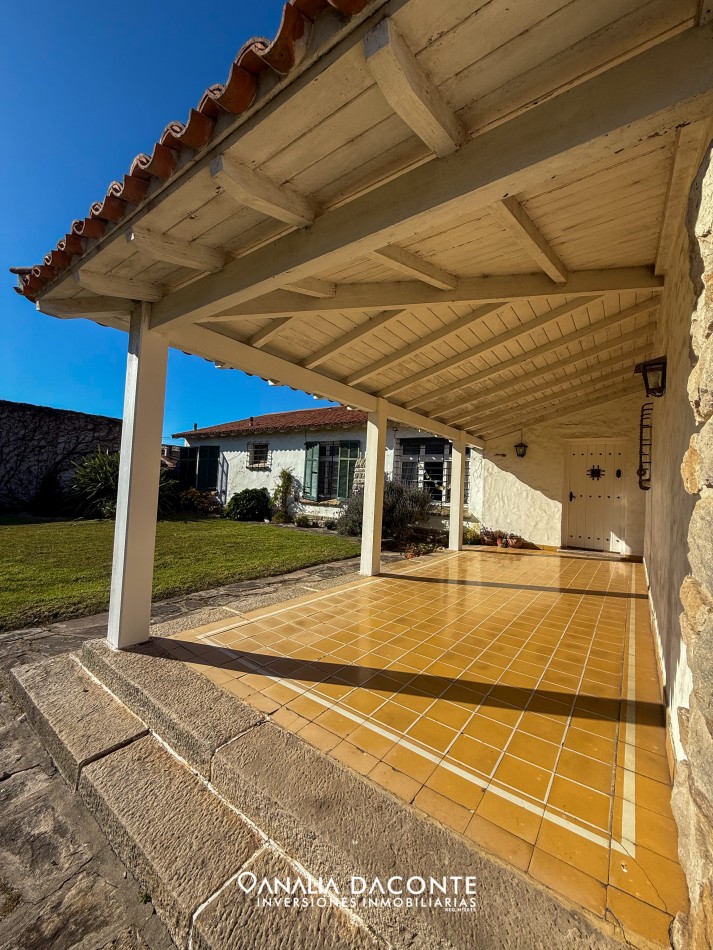 RESERVADA!!Gran chalet 8 amb en block en Constitucion