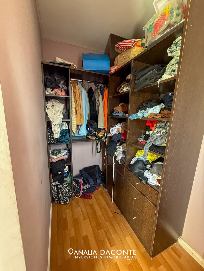 Chalet 4 amb moderno con garage y parque con piscina en Los Pinares