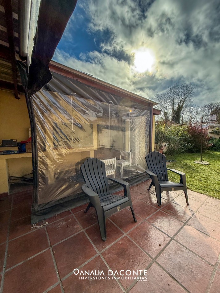 Chalet 4 amb moderno con garage y parque con piscina en Los Pinares