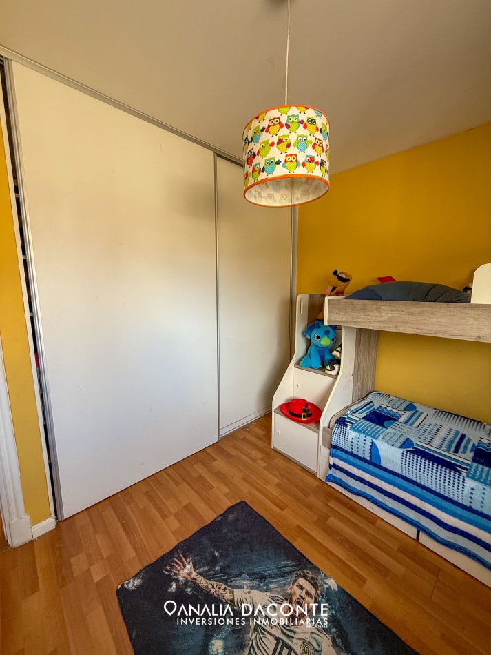 Chalet 4 amb moderno con garage y parque con piscina en Los Pinares