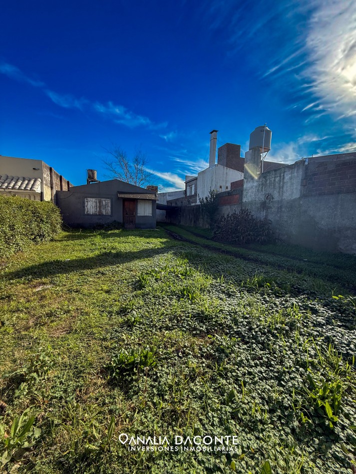 Lote 10 x 23mts  en Villa Primera