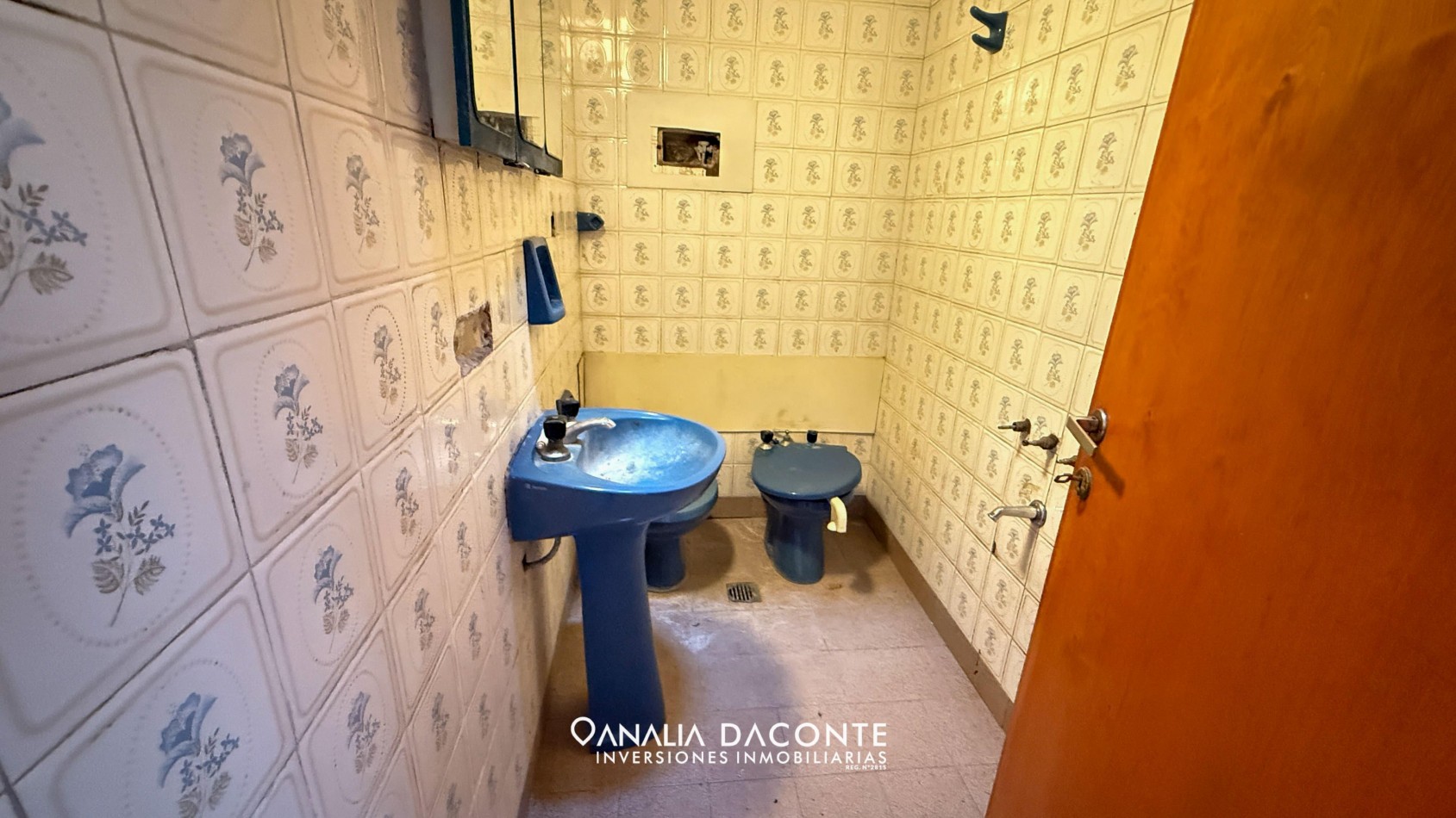 Bajo su valor!!! chalet 4 amb con garage y piscina,  en lo mejor del barrio Constitucion