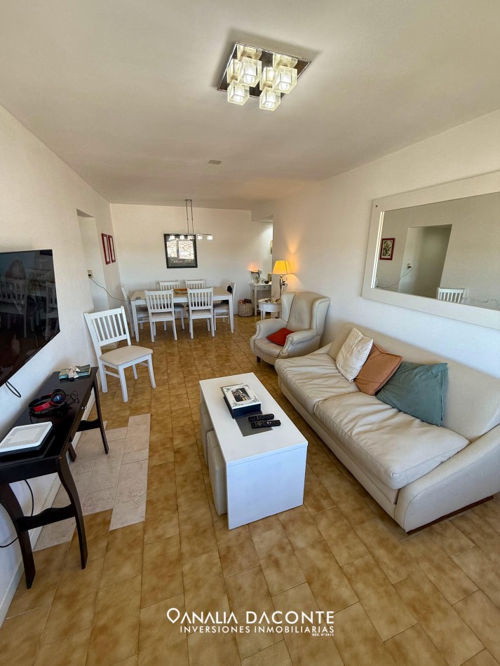 Excelente departamento 4 amb todo externo con cochera en zona Puerto