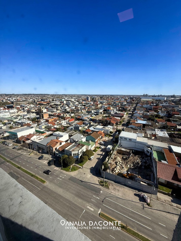 Excelente departamento 4 amb todo externo con cochera en zona Puerto