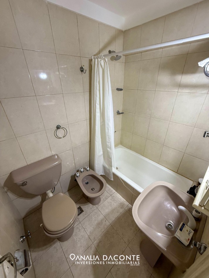 Excelente departamento 4 amb todo externo con cochera en zona Puerto