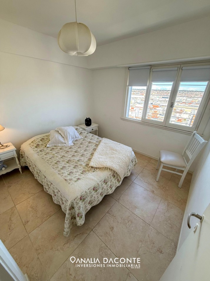 Excelente departamento 4 amb todo externo con cochera en zona Puerto