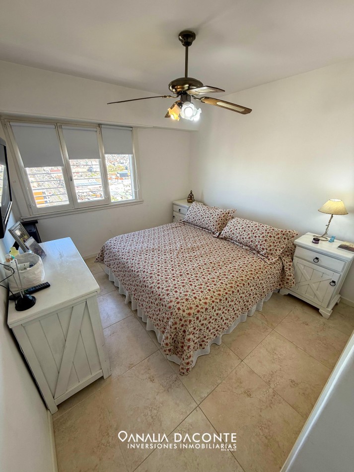 Excelente departamento 4 amb todo externo con cochera en zona Puerto