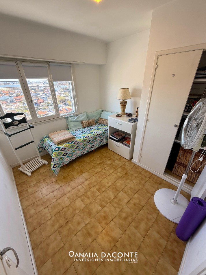 Excelente departamento 4 amb todo externo con cochera en zona Puerto