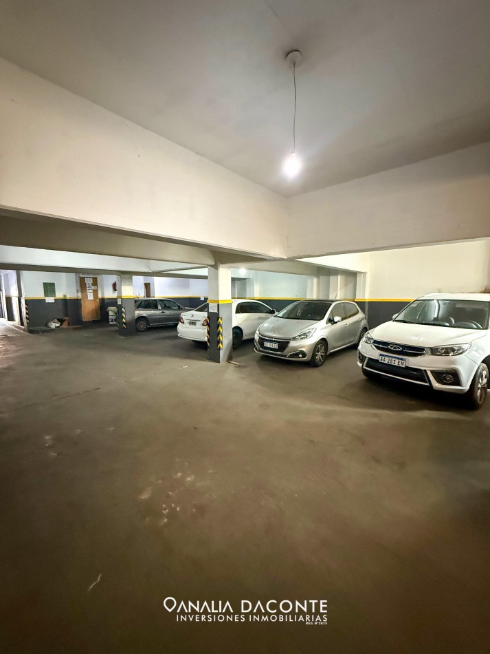 RESERVADA! Espacio de cochera A 200 metros PASEO ALDREY