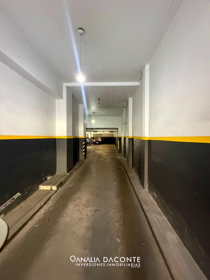 RESERVADA! Espacio de cochera A 200 metros PASEO ALDREY