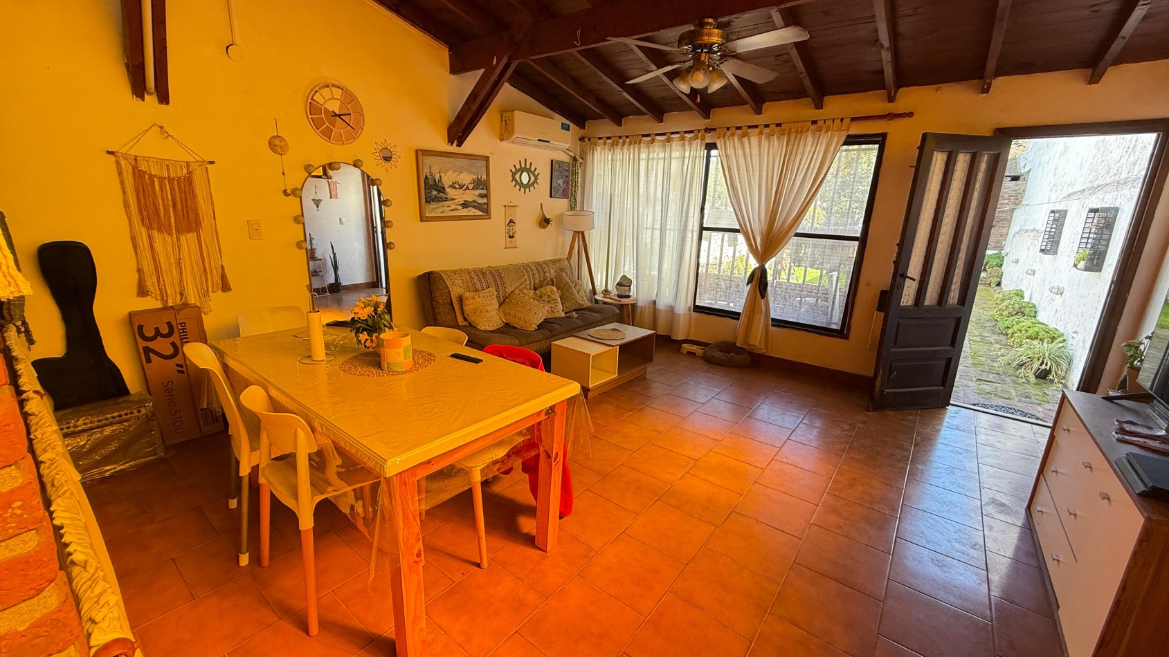 DUPLEX 4 AMBIENTES CON PARQUE Y QUINCHO EN SAN JERONIMO