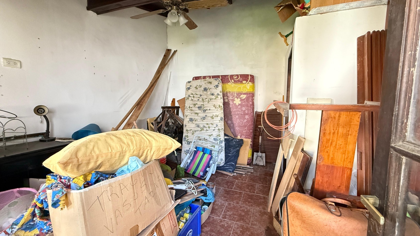 DUPLEX 4 AMBIENTES CON PARQUE Y QUINCHO EN SAN JERONIMO