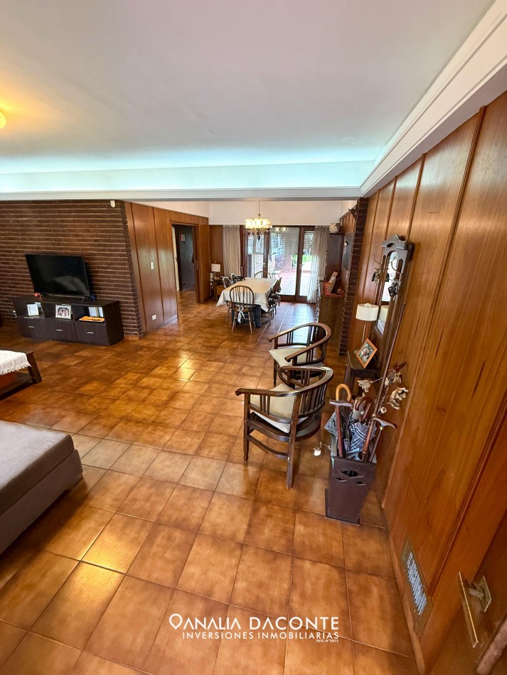 BAJO SU VALOR!! GRAN CHALET 5 AMB EN ALBERTI AL 4000