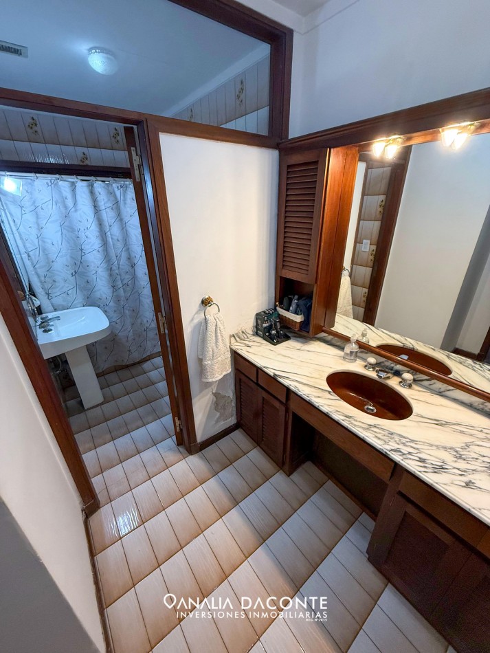 BAJO SU VALOR!! GRAN CHALET 5 AMB EN ALBERTI AL 4000