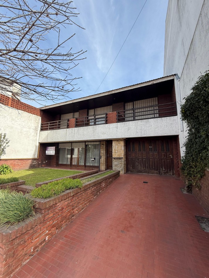 BAJO SU VALOR!! GRAN CHALET 5 AMB EN ALBERTI AL 4000