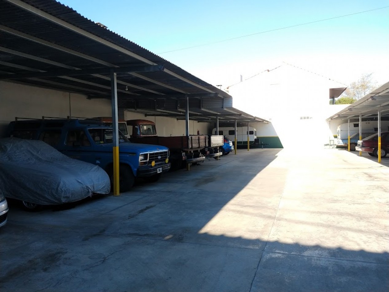 Cocheras  sobre dos lotes con excelente renta barrio San juan