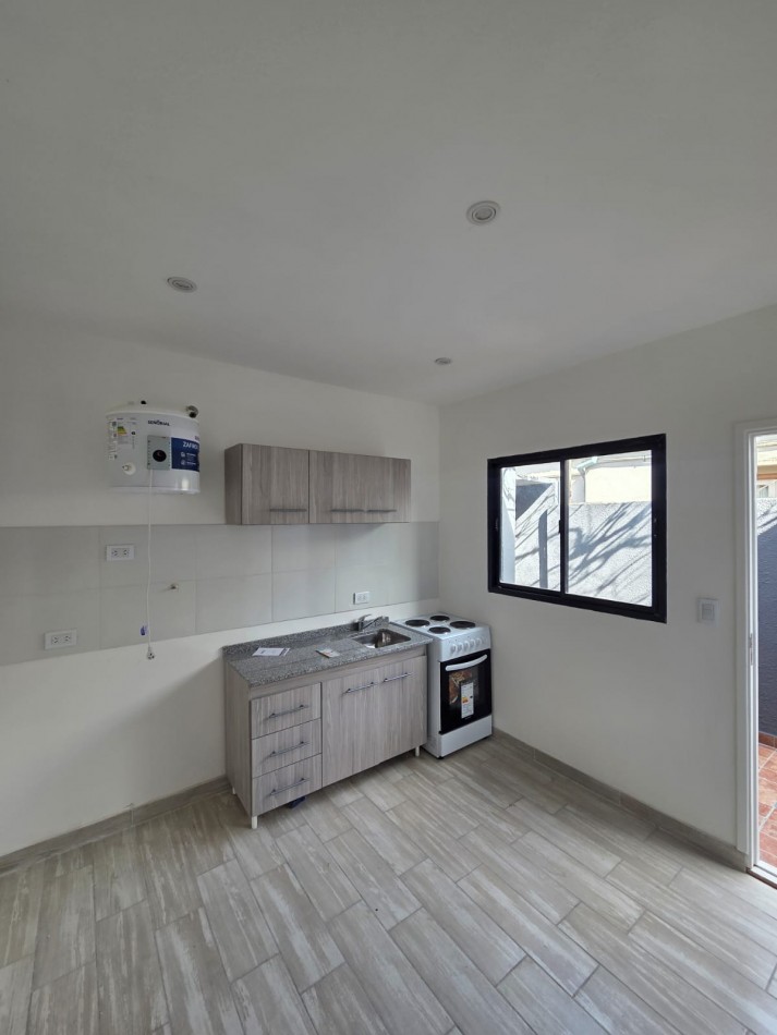 COMPLEJO DE PH DE 1, 2 Y 3 AMB A ESTRENAR! FALUCHO AL 4500