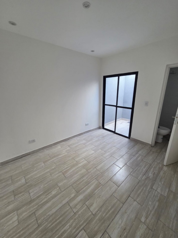 COMPLEJO DE PH DE 1, 2 Y 3 AMB A ESTRENAR! FALUCHO AL 4500