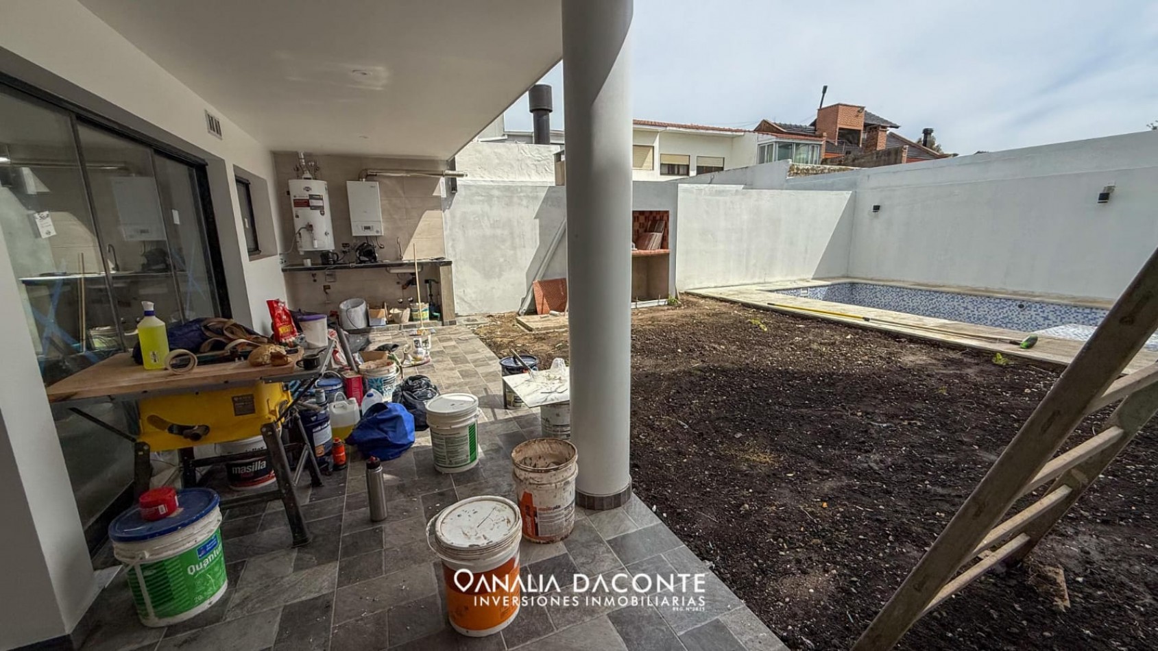 RESERVADA!!!!CASA ADOSADA 4 AMB CON PARQUE Y PISCINA. SAN JERONIMO