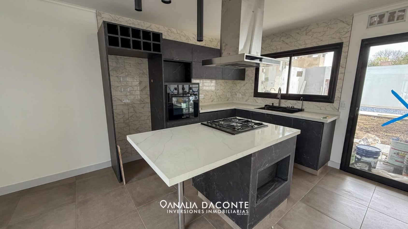 RESERVADA!!!!CASA ADOSADA 4 AMB CON PARQUE Y PISCINA. SAN JERONIMO