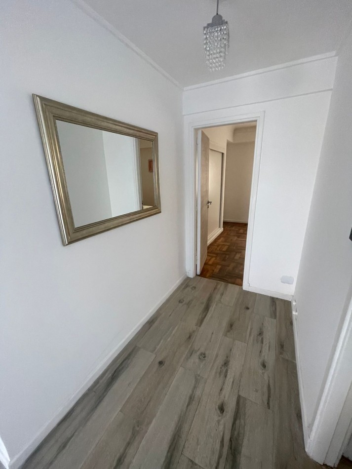 BAJO SU VALOR!! .Departamento 2 ambientes muy amplio,  contrafrente ! Frente al Provincial!