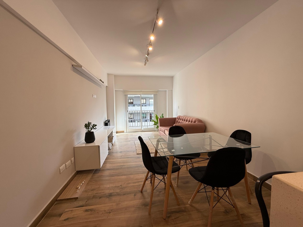 RESERVADO! 3 amb a la calle con balcon y cochera! zona Aldrey