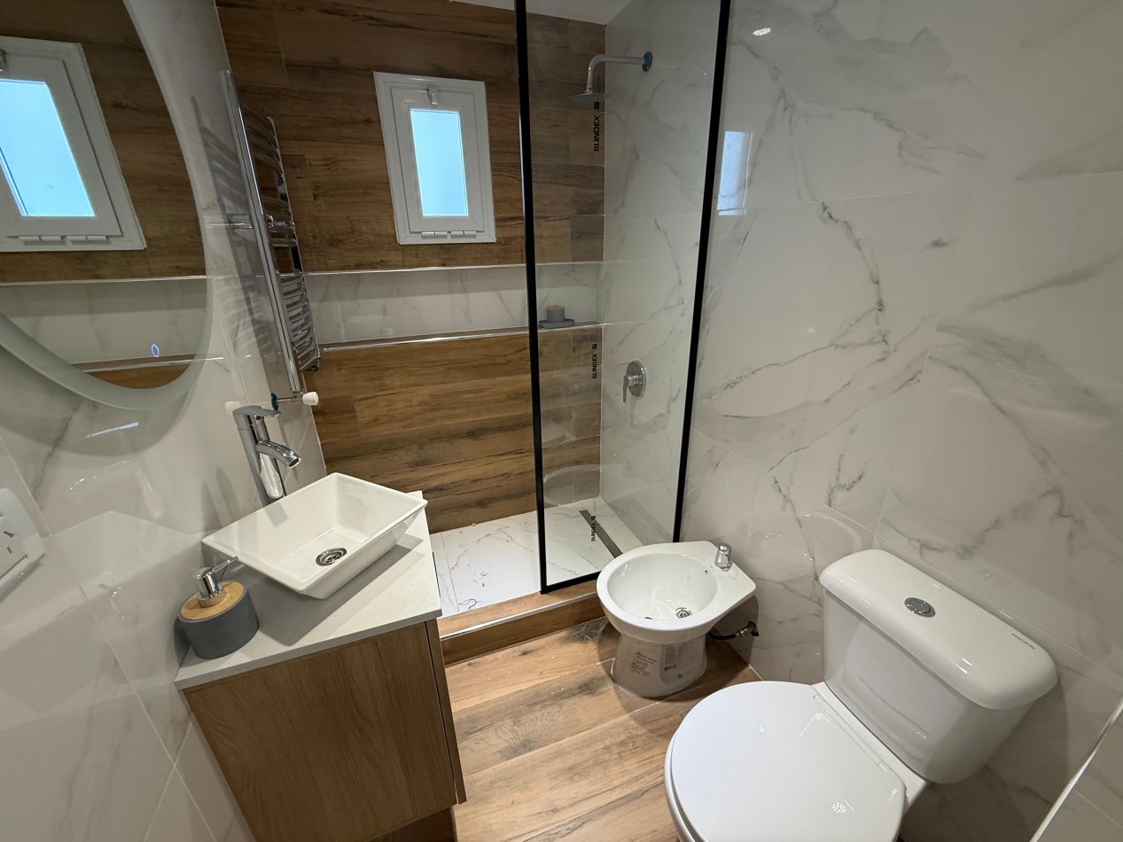 RESERVADO! 3 amb a la calle con balcon y cochera! zona Aldrey