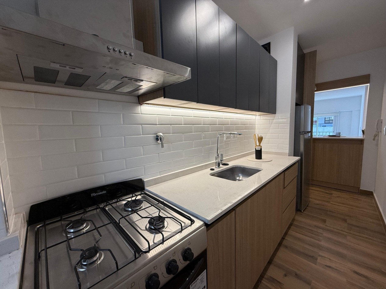 RESERVADO! 3 amb a la calle con balcon y cochera! zona Aldrey