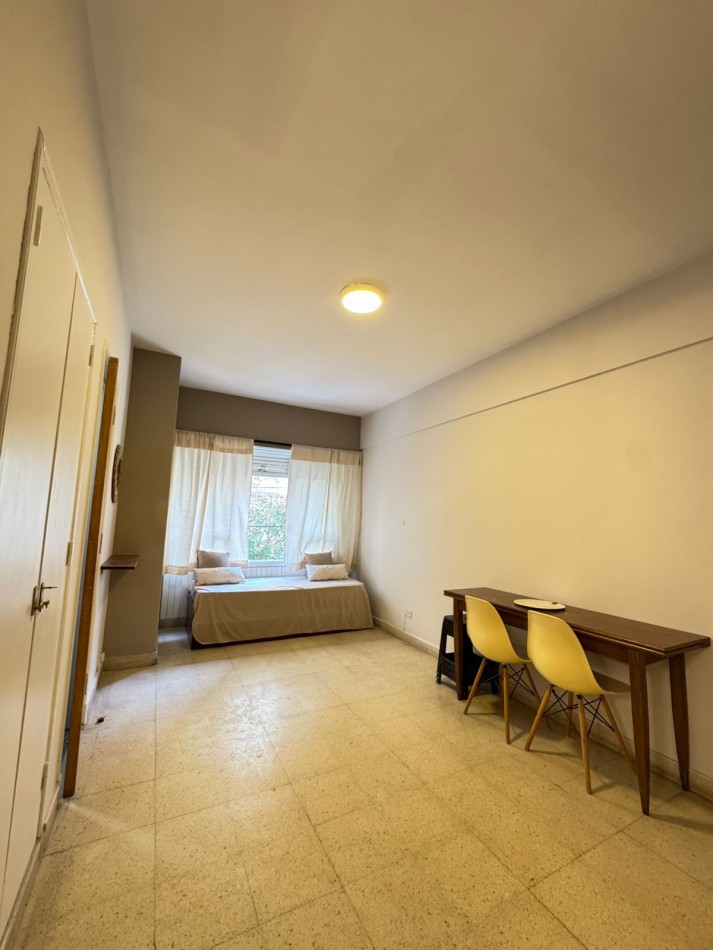 DEPTO 1 amb a la calle