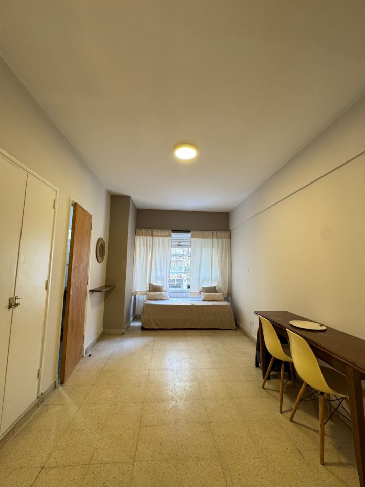 DEPTO 1 amb a la calle