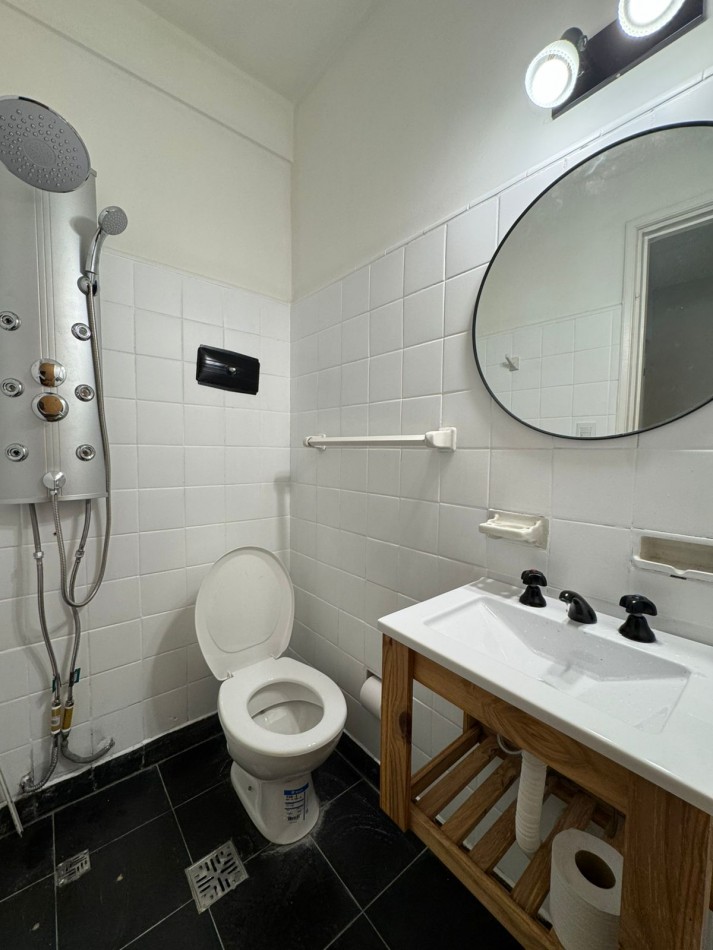 DEPTO 1 amb a la calle