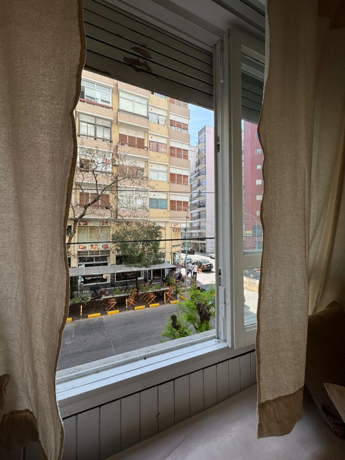 DEPTO 1 amb a la calle