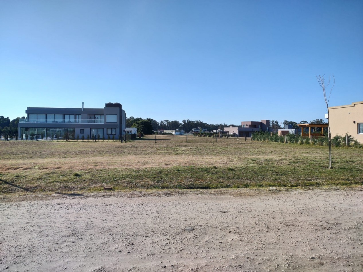 Lote en barrio privado Haras del Mar