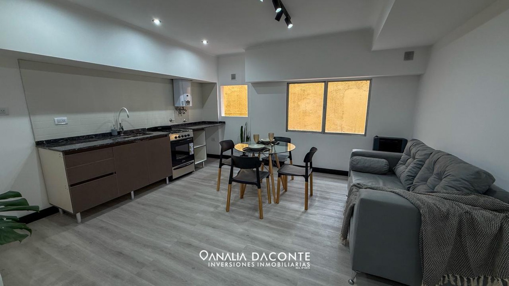 HERMOSO 2 AMB RECICLADO A METROS DEL MAR. EN LA PERLA!