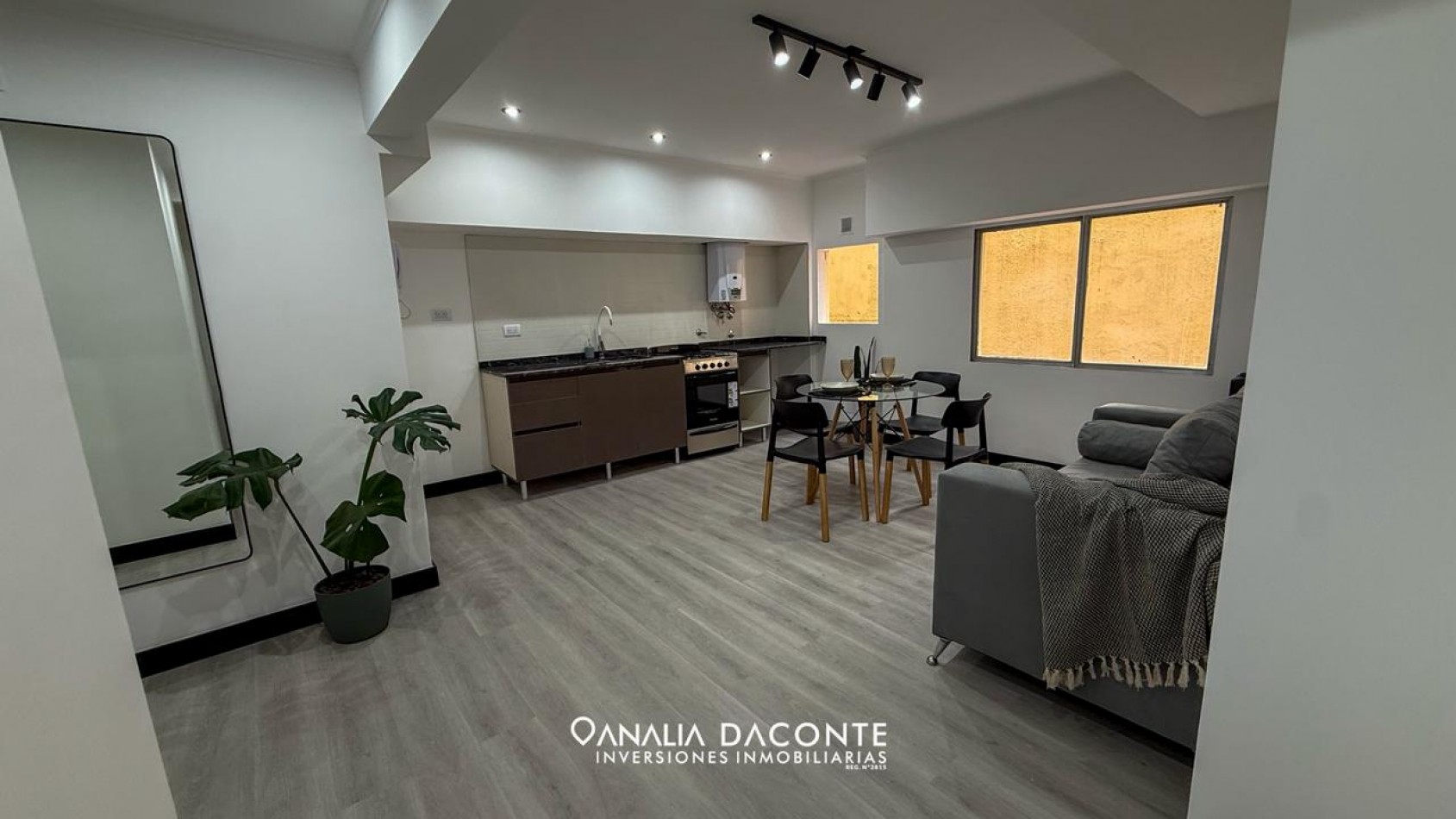 HERMOSO 2 AMB RECICLADO A METROS DEL MAR. EN LA PERLA!