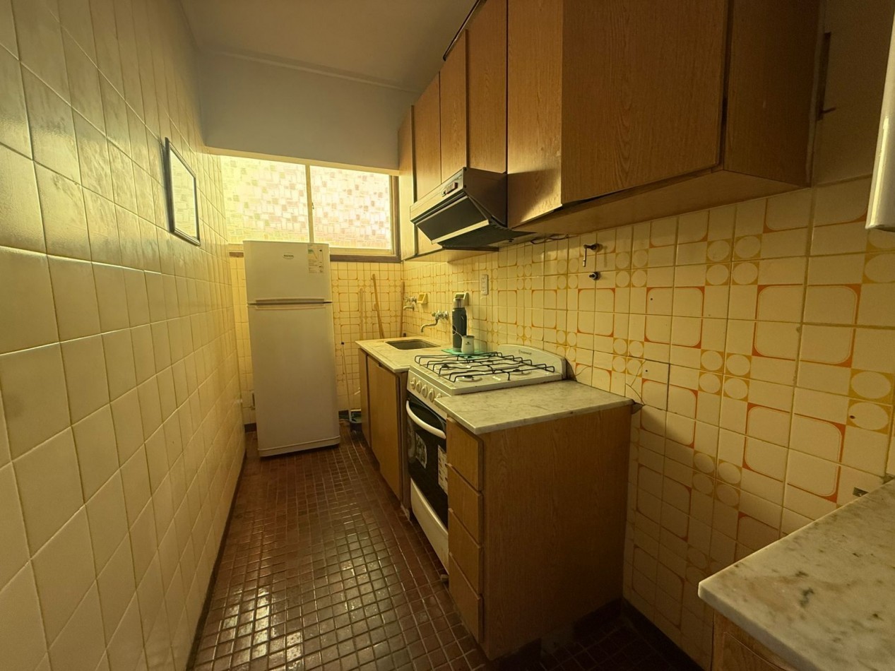 EXCELENTE DEPTO 3 AMB A LA CALLE CON BALCON. CATAMARCA 1800