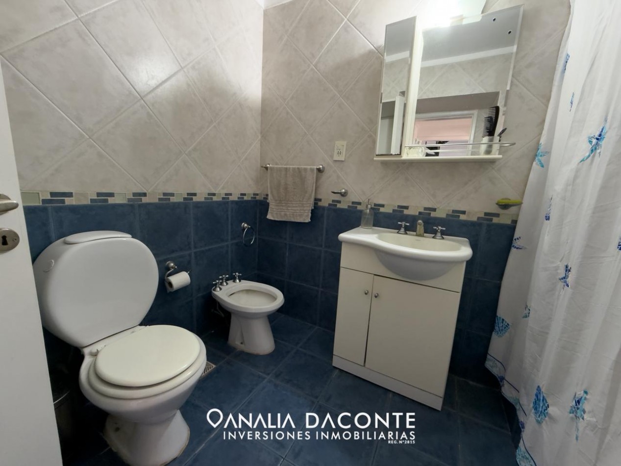 CHALET 4 AMB EN LOS PINARES! CON PARQUE, GARAGE Y QUINCHO