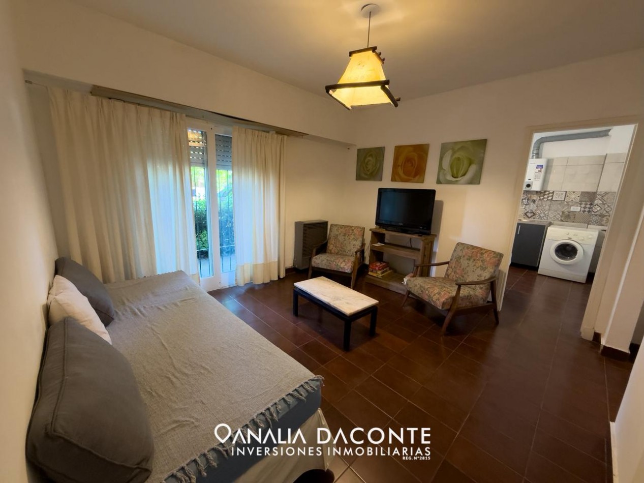 Depto 3 amb a la calle en Constitucion con espacio de estacionamiento!