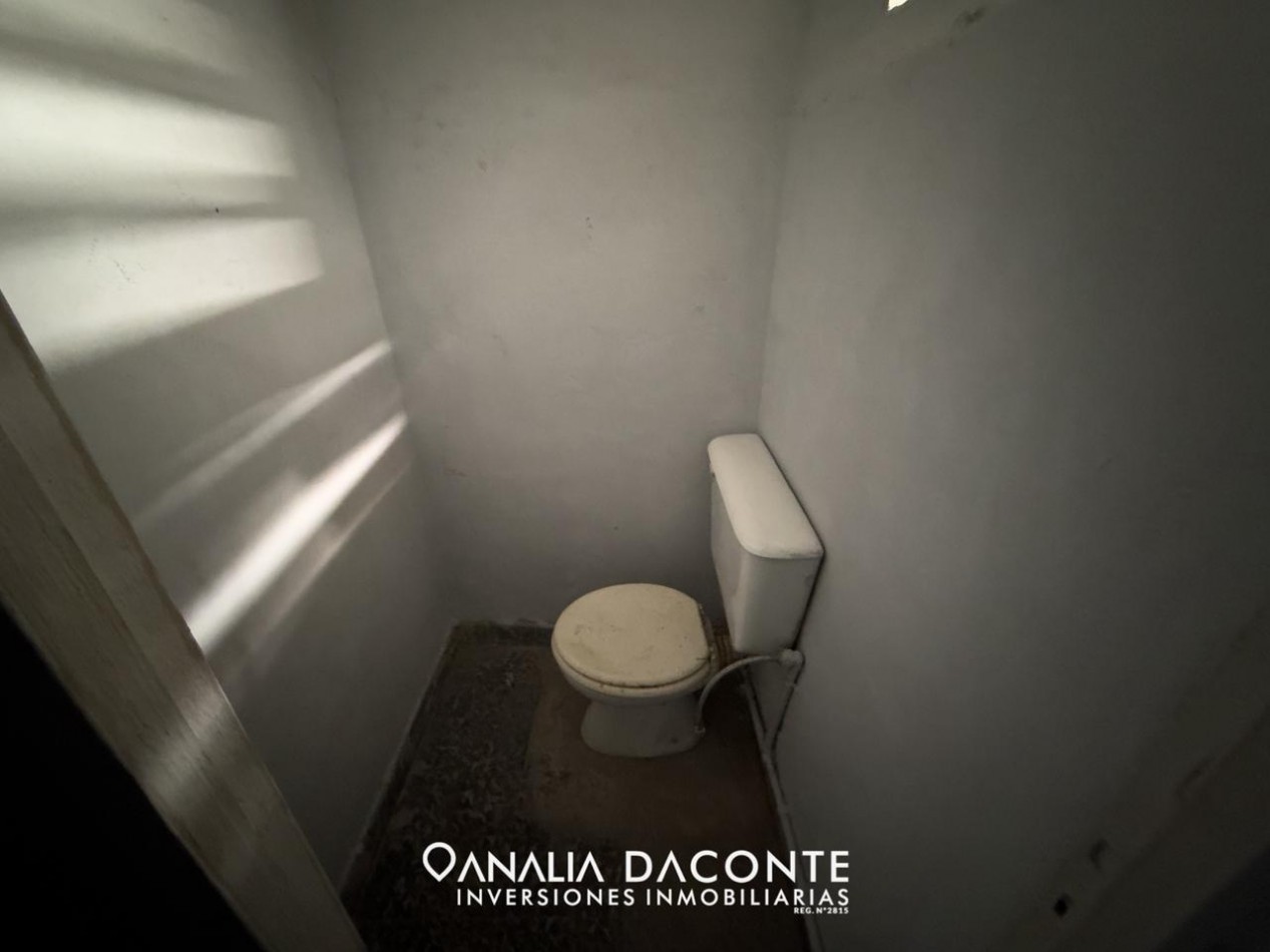 EXCELENTE GALPON  DE 300M2 A PASOS DE AV. CHAMPAGNAT!