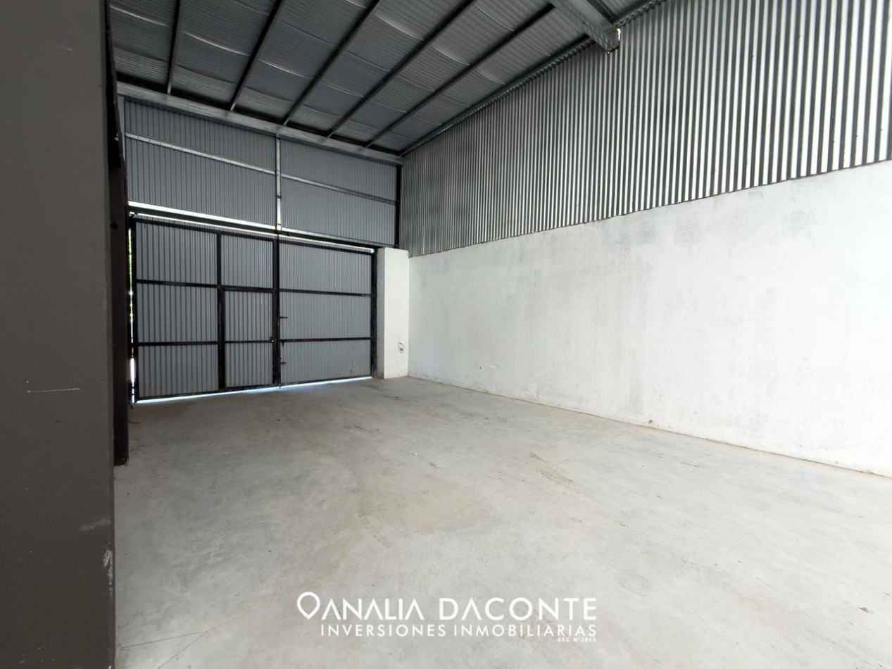 EXCELENTE GALPON  DE 300M2 A PASOS DE AV. CHAMPAGNAT!