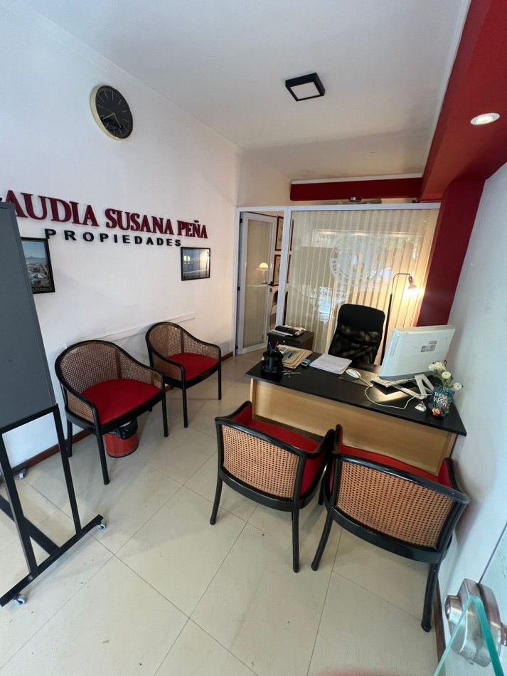 OFICINA EN VENTA A LA CALLE. MAIPU CASI AV. INDEPENDENCIA! BARRIO LA PERLA