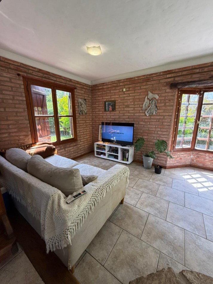 IMPECABLE CHALET 4 AMB CON GRAN PARQUE Y PISCINA!! LA ARMONIA