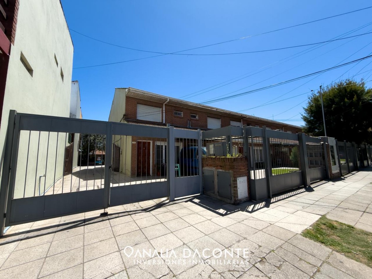 DUPLEX DOS AMB CON COCHERA EN COMPLEJO CON PILETA Y QUINCHO! PARQUE LURO!