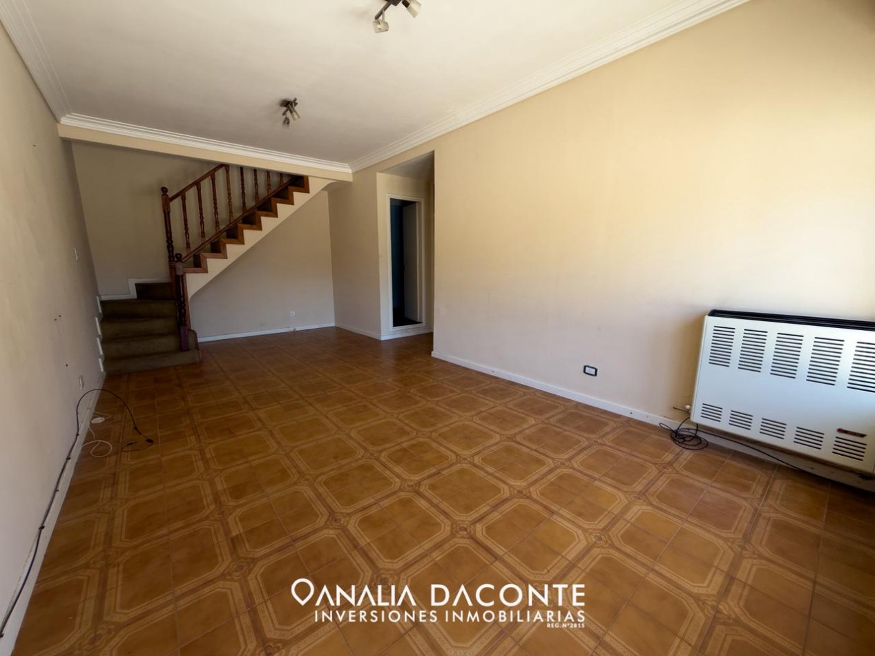 DUPLEX DOS AMB CON COCHERA EN COMPLEJO CON PILETA Y QUINCHO! PARQUE LURO!