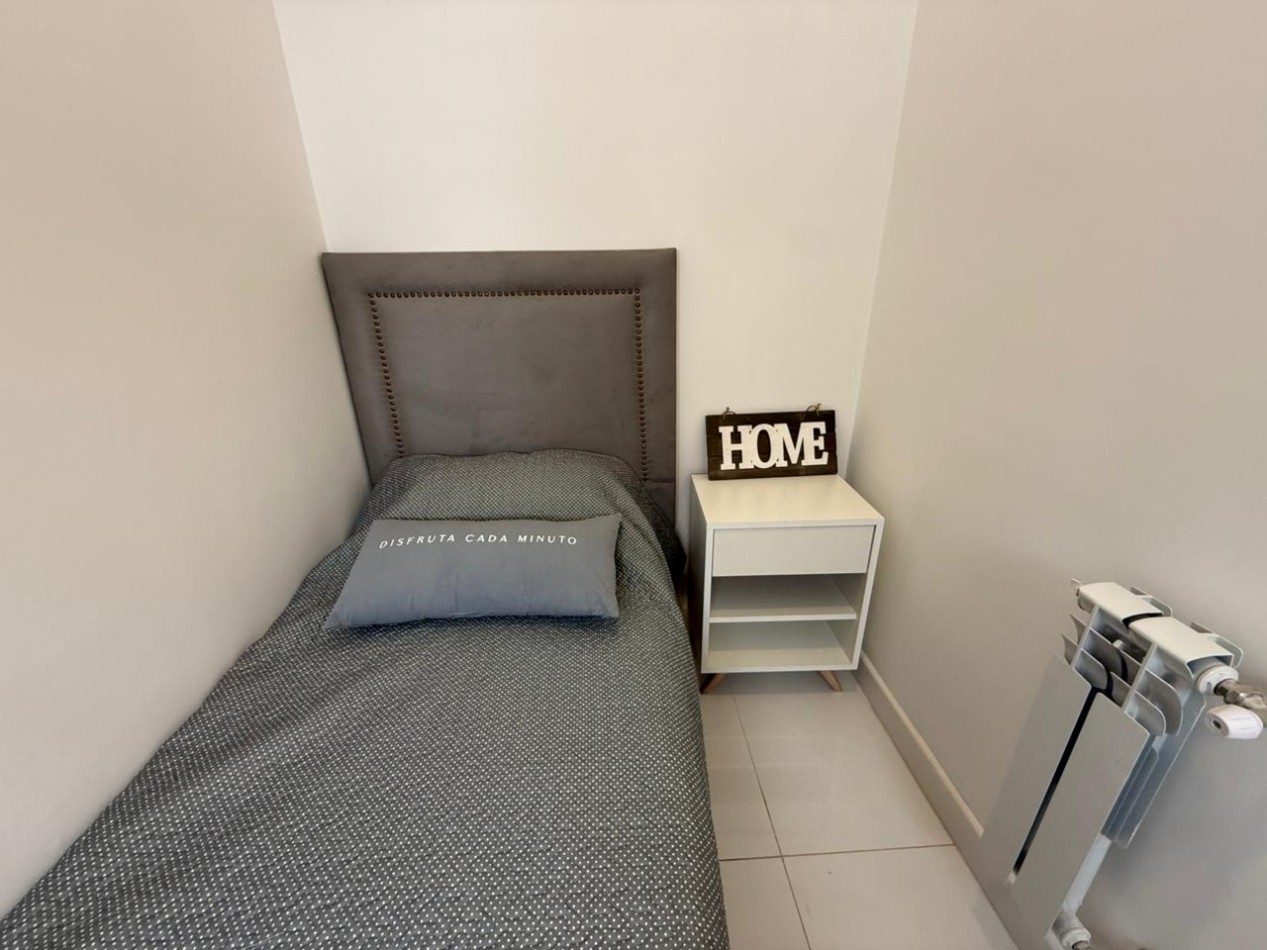 2 amb a la calle, con dependencia! Vista al mar y plaza Colon