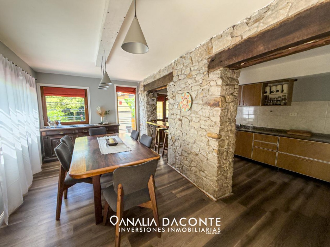 CHALET 4 AMB ESTILO RUSTIC CHIC! CON AMPLIO PARQUE! APTO CREDITO!