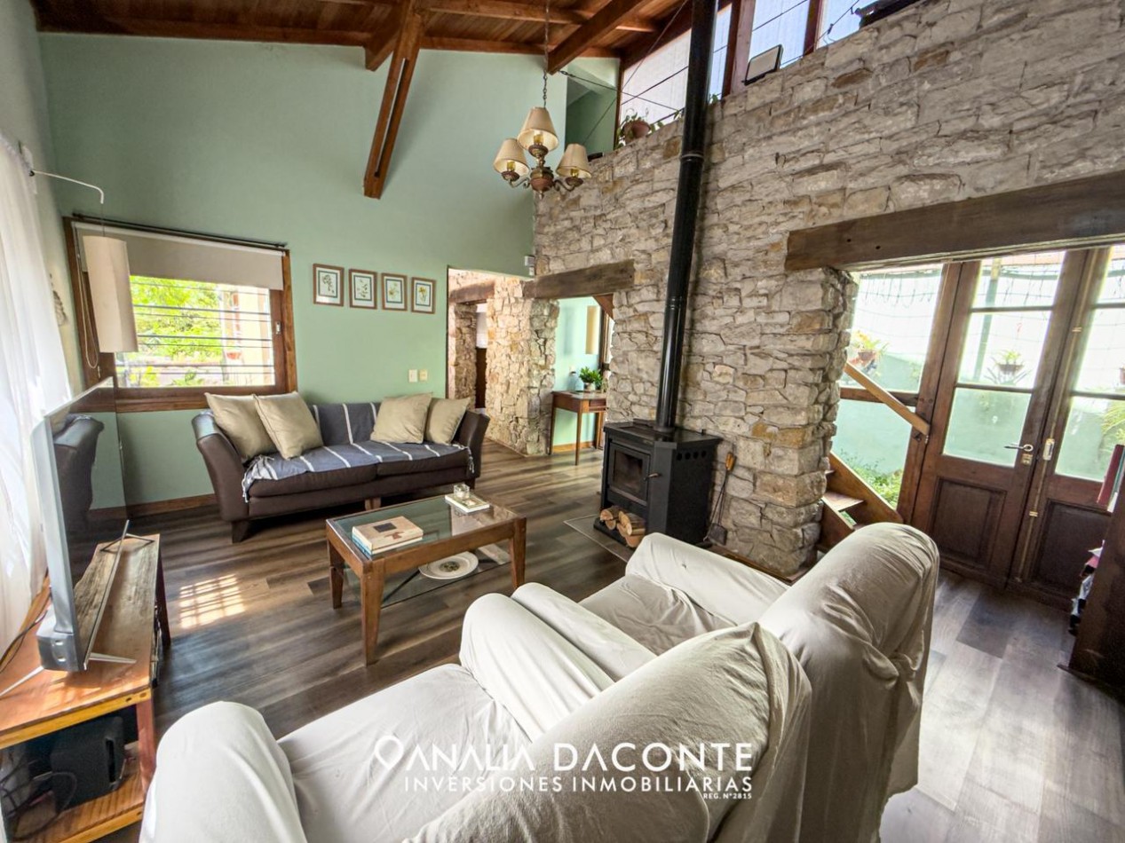 CHALET 4 AMB ESTILO RUSTIC CHIC! CON AMPLIO PARQUE! APTO CREDITO!